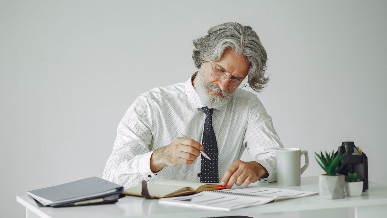 Falta de Concentração Depois dos 45: Causas Reais e O Que Resolve