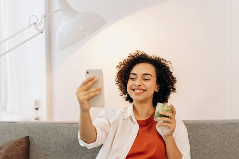 Whey Protein para Mulheres: Benefícios e Como Usar